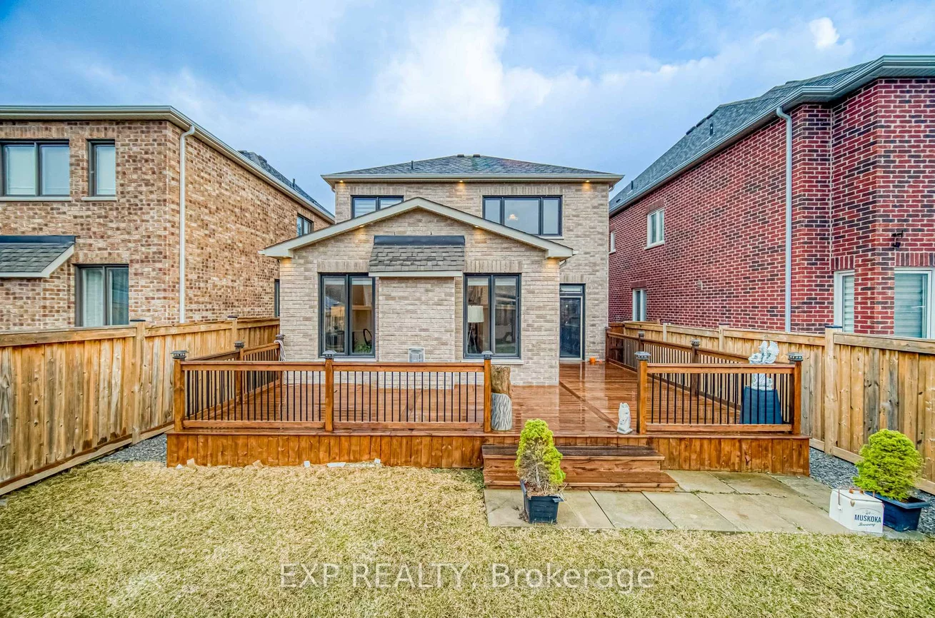 32, Deer Pass, Sharon, East Gwillimbury