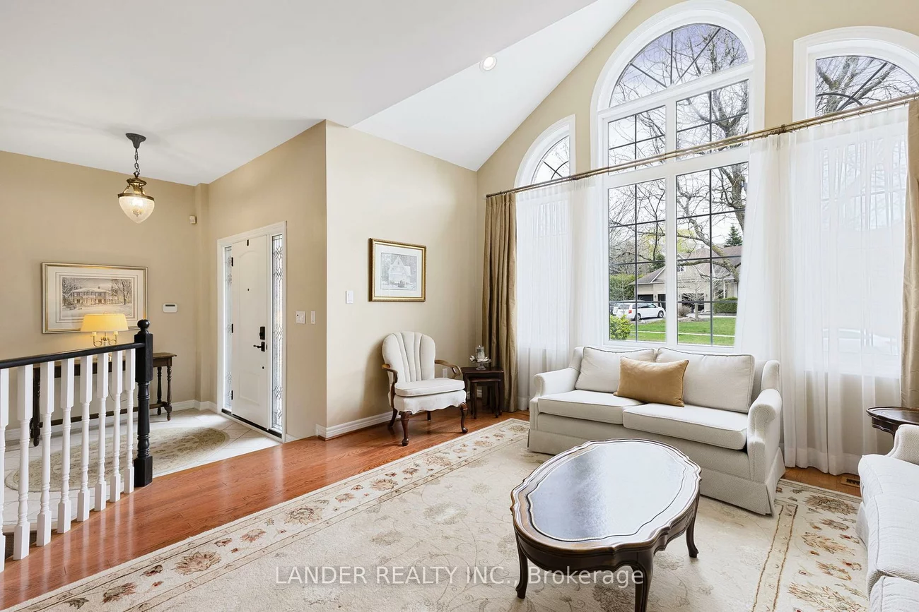 100, Colonel Wayling, Sharon, East Gwillimbury