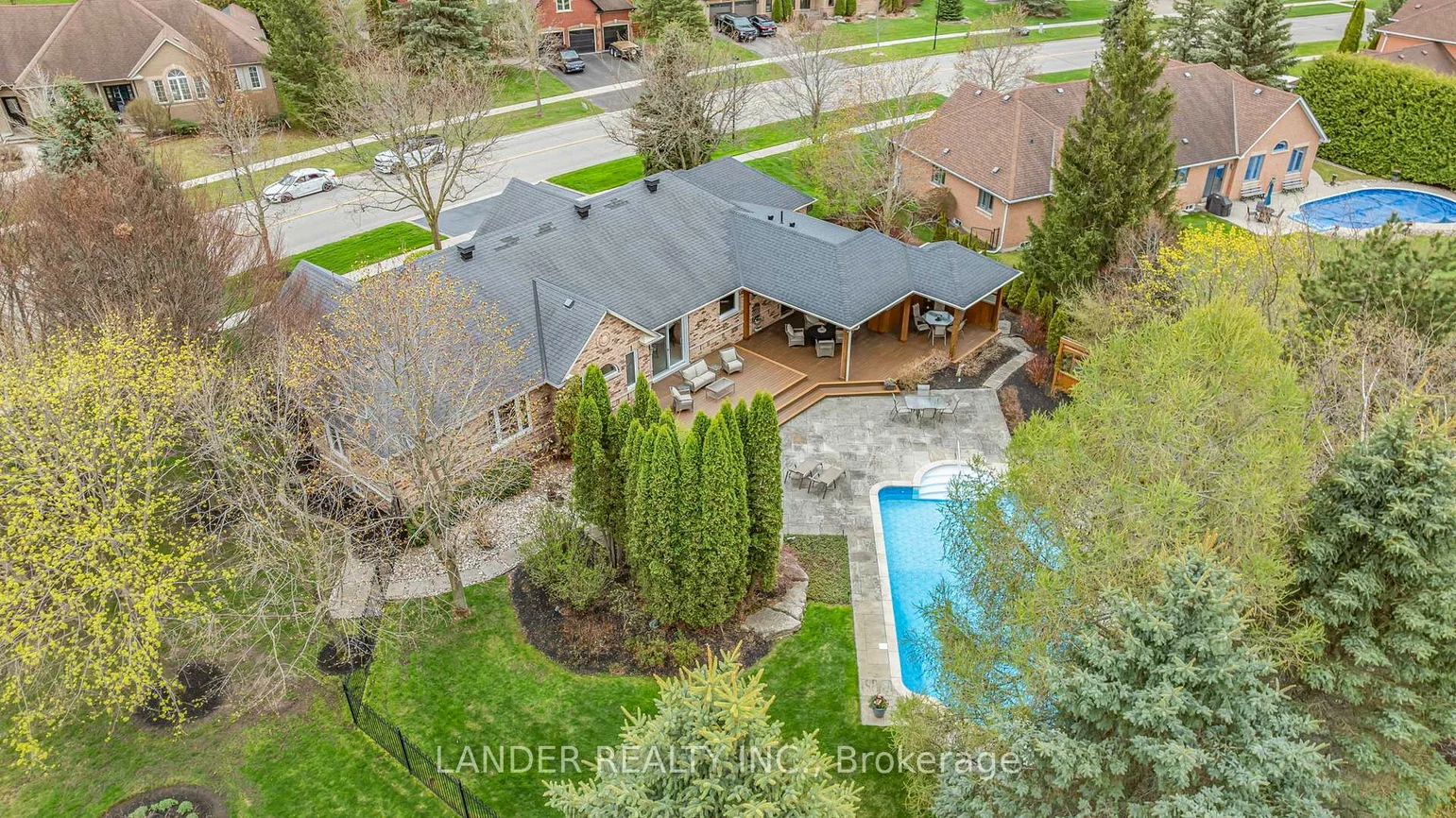 100, Colonel Wayling, Sharon, East Gwillimbury