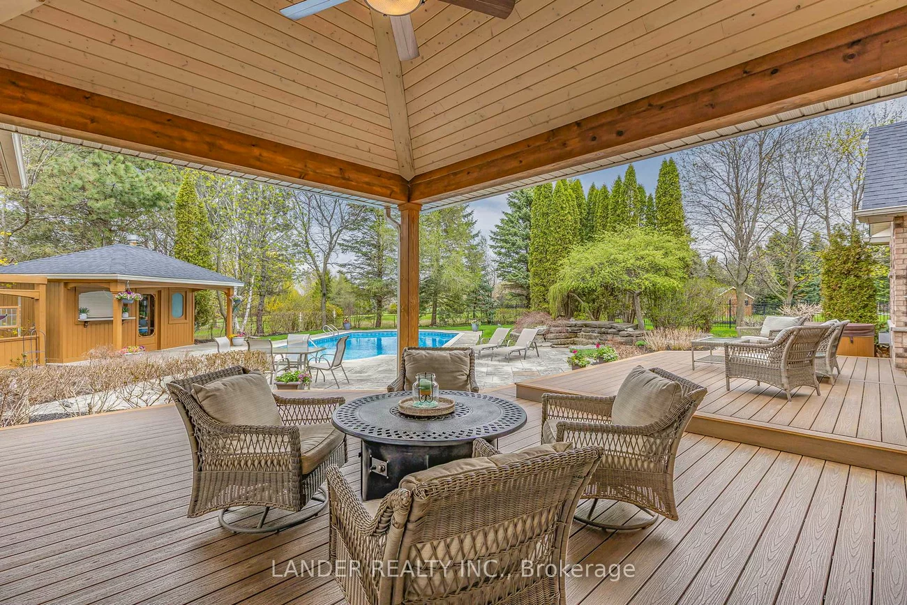 100, Colonel Wayling, Sharon, East Gwillimbury