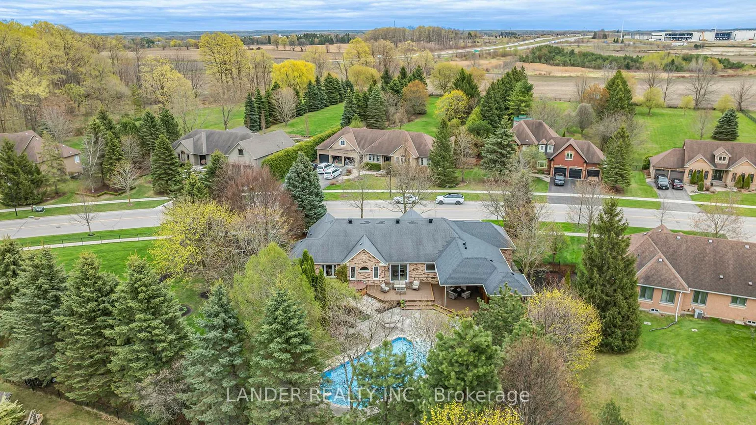 100, Colonel Wayling, Sharon, East Gwillimbury