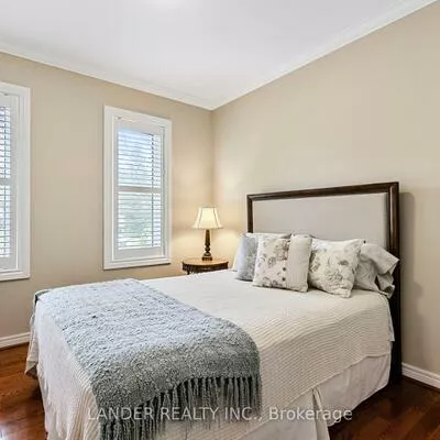 100, Colonel Wayling, Sharon, East Gwillimbury