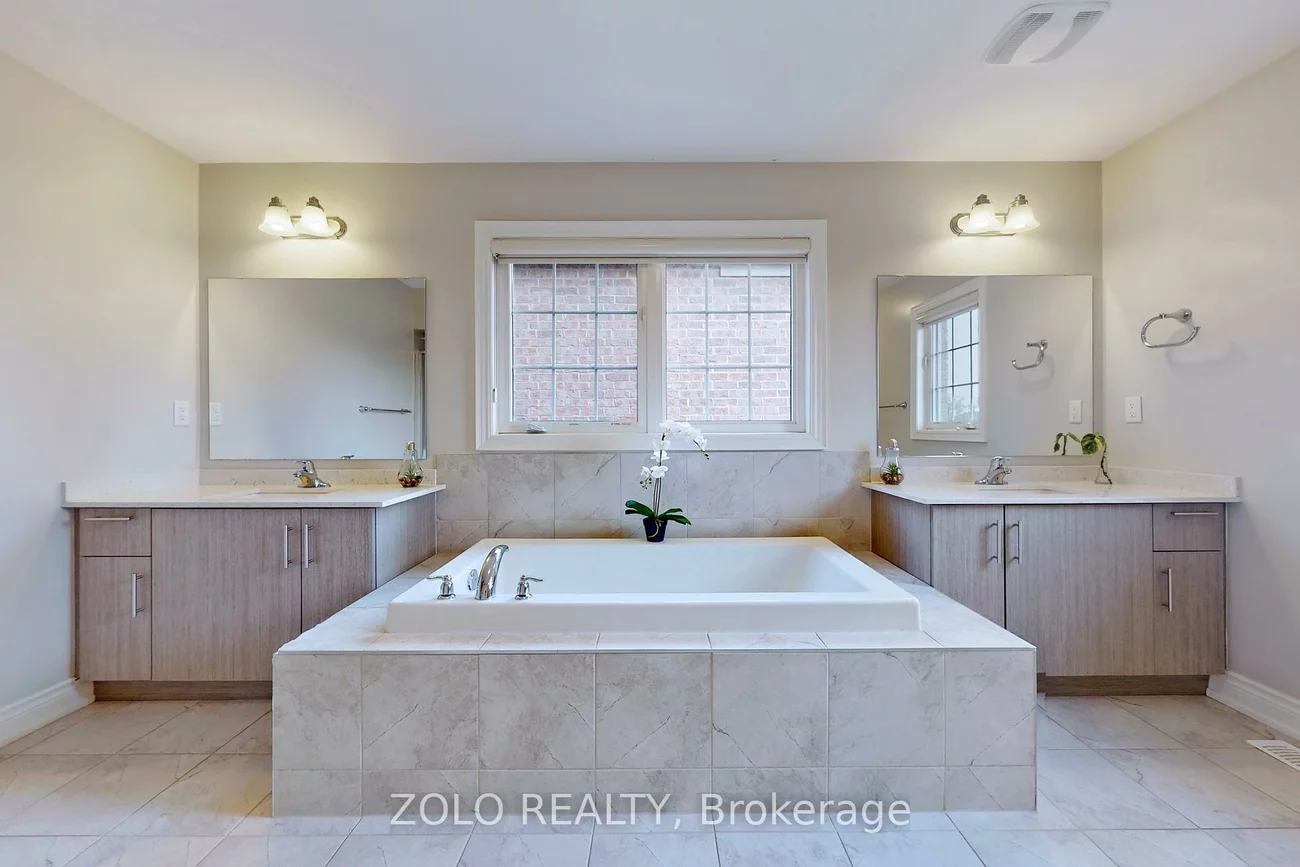 86, Briarfield, Sharon, East Gwillimbury