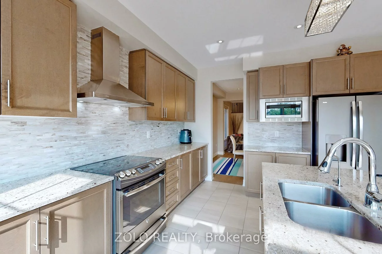 86, Briarfield, Sharon, East Gwillimbury