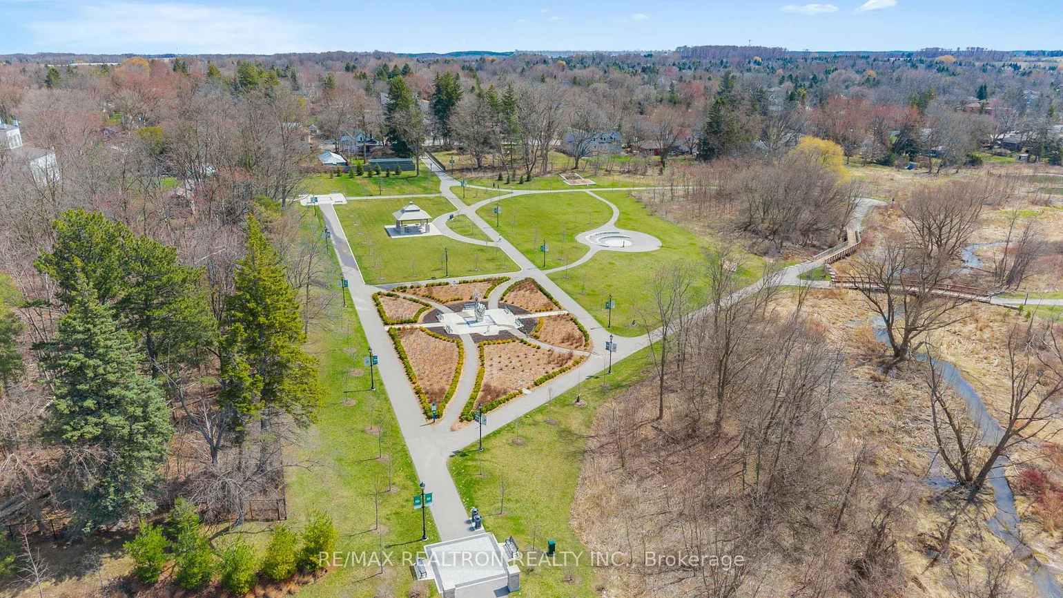 149, Beechborough, Sharon, East Gwillimbury