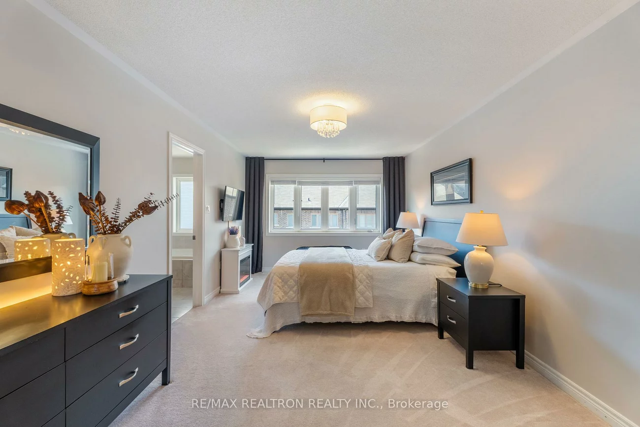 149, Beechborough, Sharon, East Gwillimbury