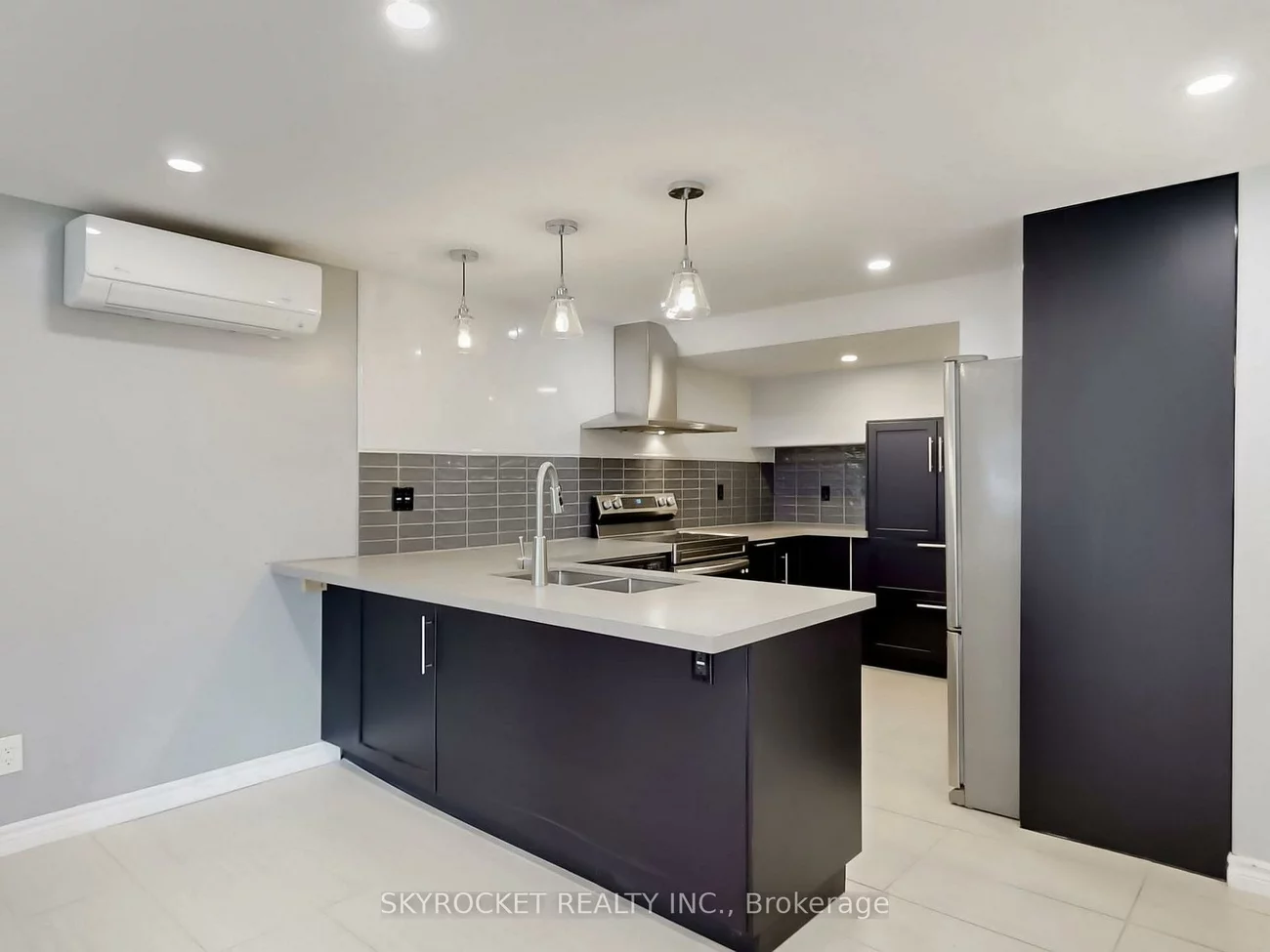15, Chessington, Queensville, East Gwillimbury
