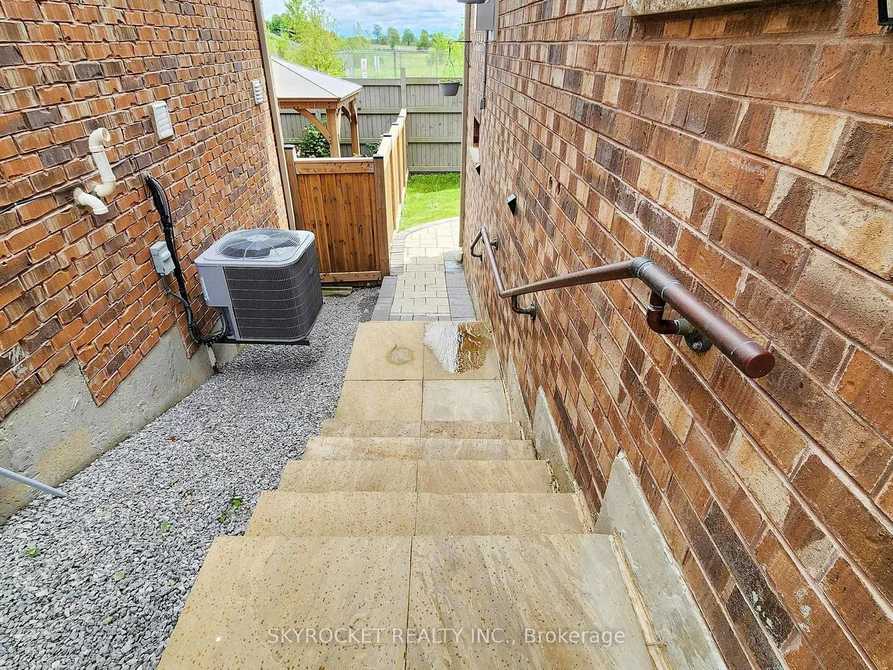 15, Chessington, Queensville, East Gwillimbury
