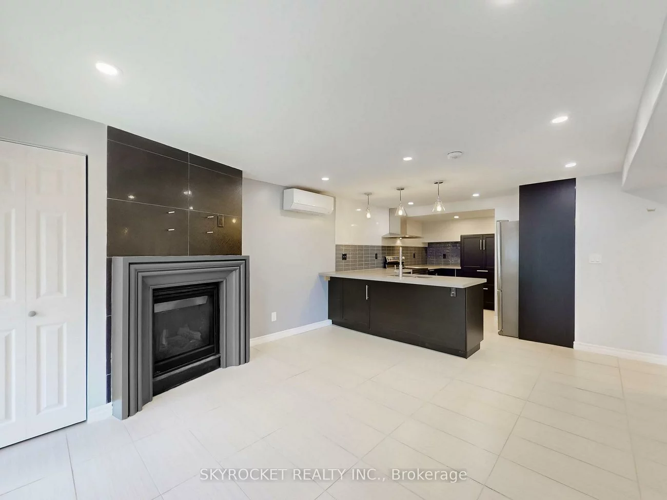 15, Chessington, Queensville, East Gwillimbury