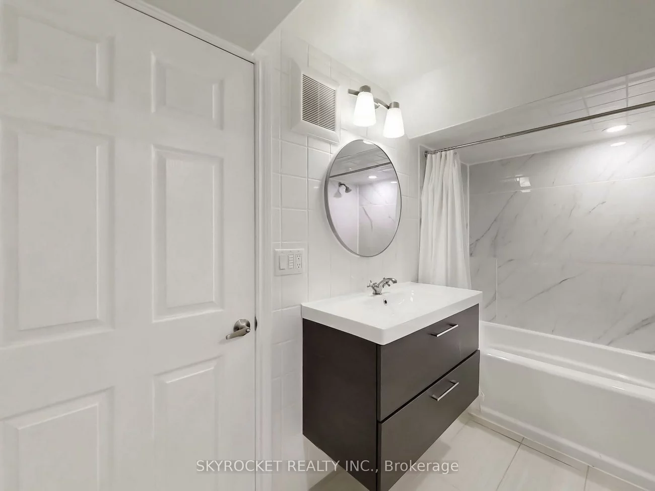 15, Chessington, Queensville, East Gwillimbury