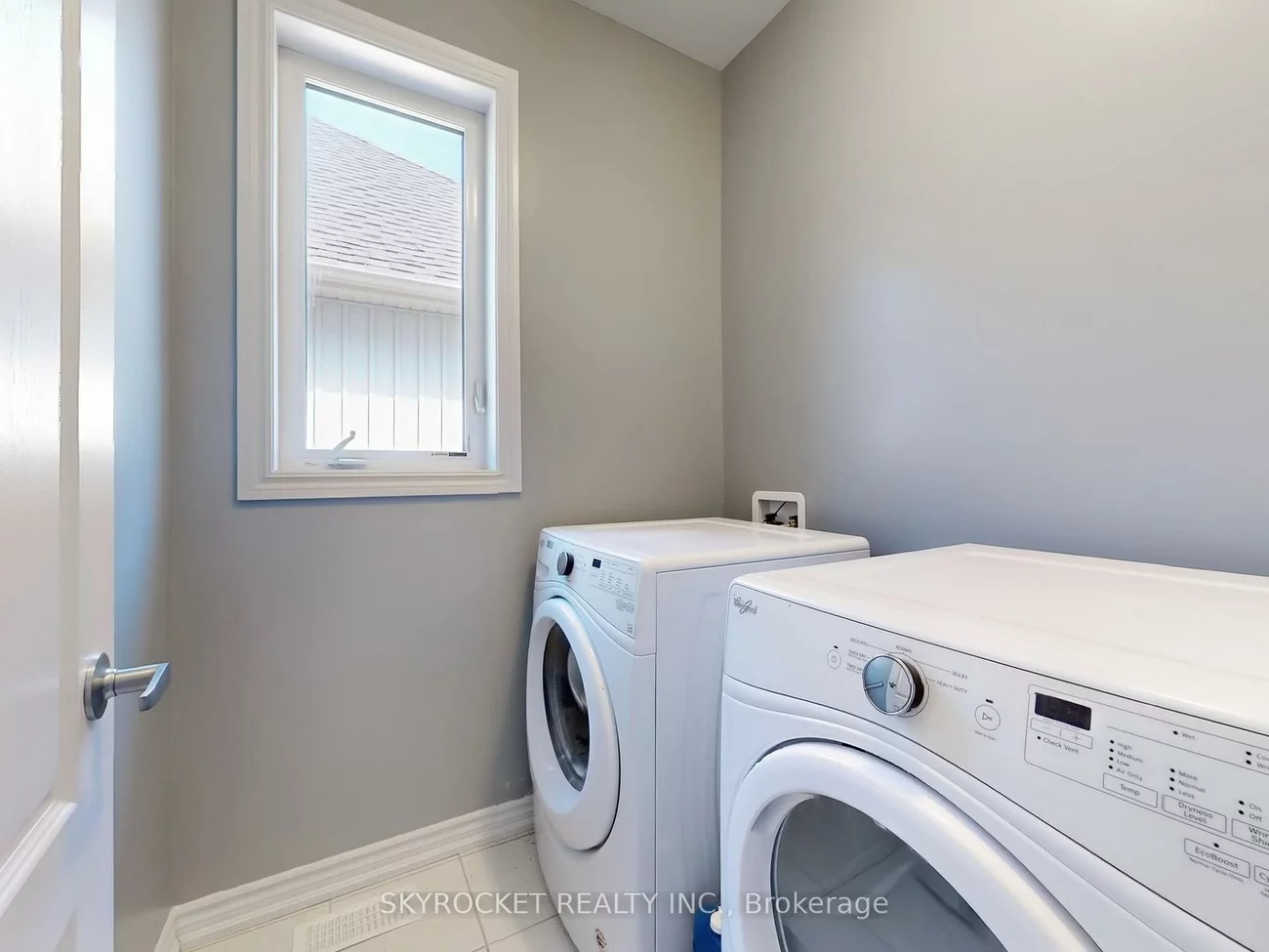 15, Chessington, Queensville, East Gwillimbury