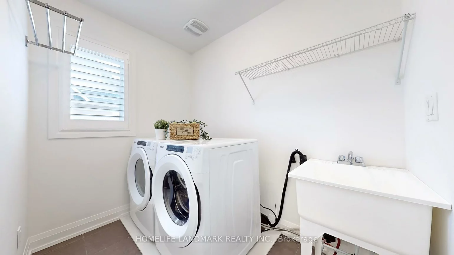 51, Crimson King, Holland Landing, East Gwillimbury