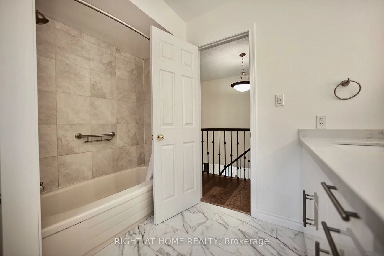 42, William, Sharon, East Gwillimbury