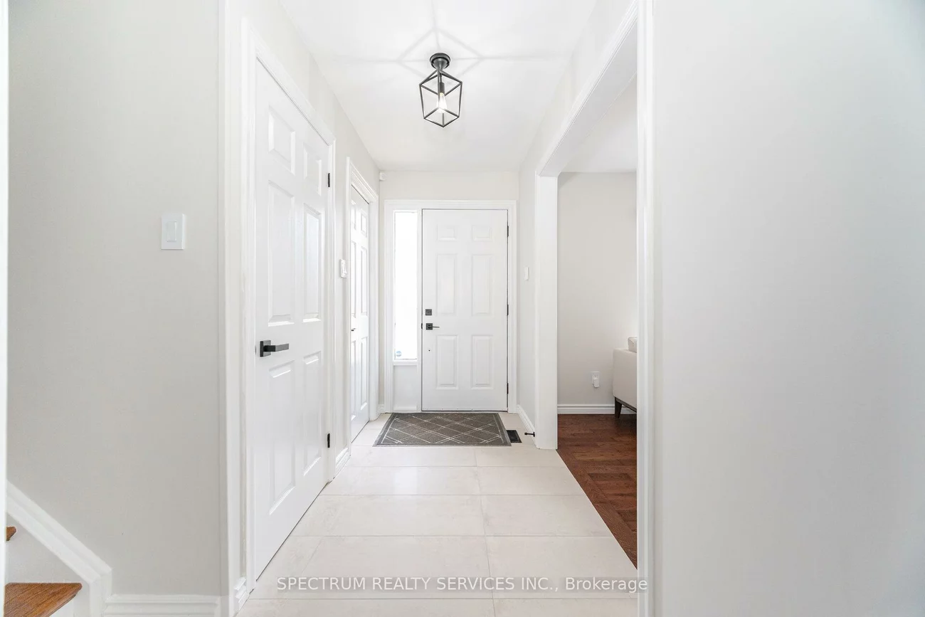 52, French, Holland Landing, East Gwillimbury