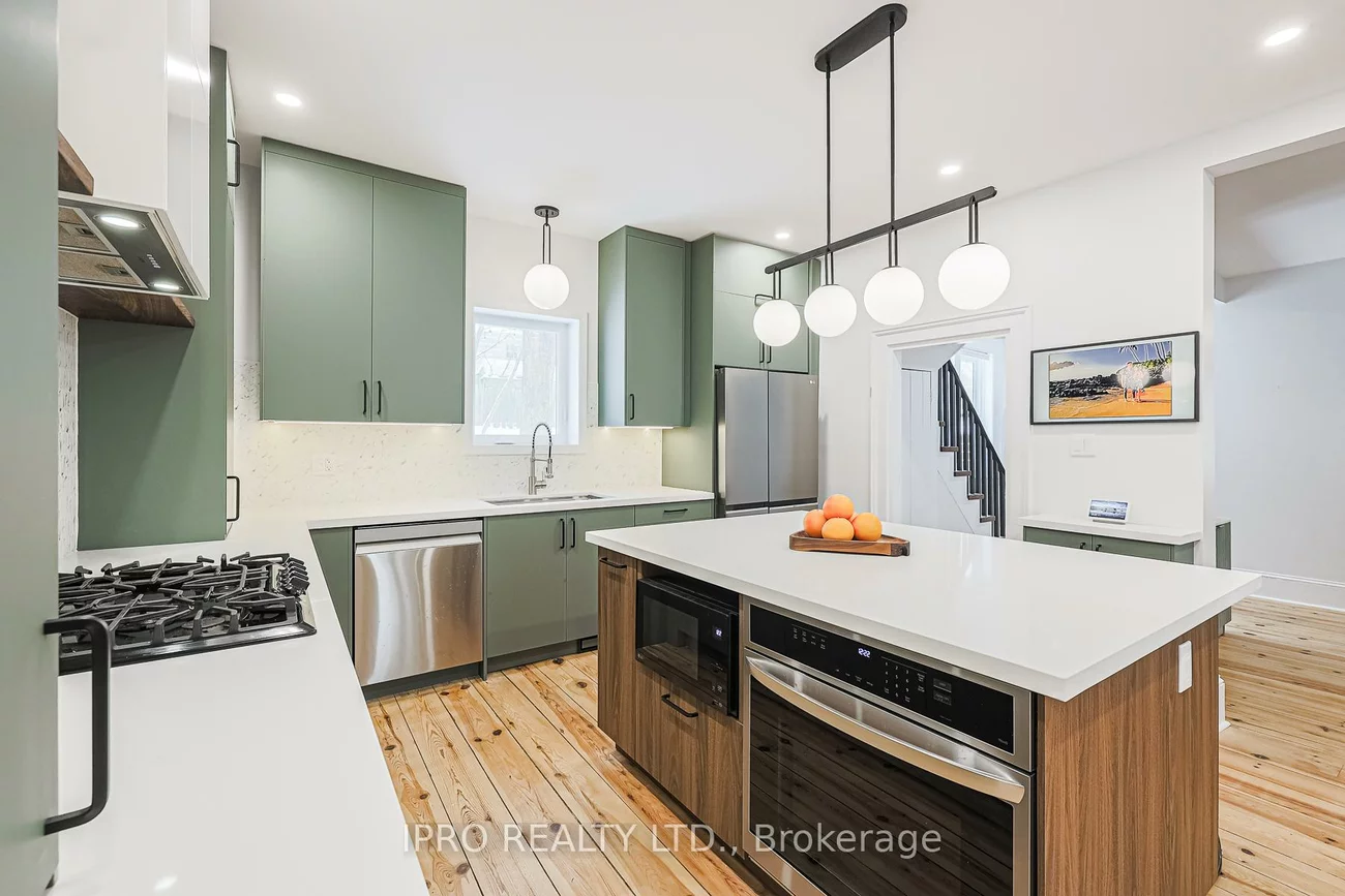 19051, Centre, Mt Albert, East Gwillimbury