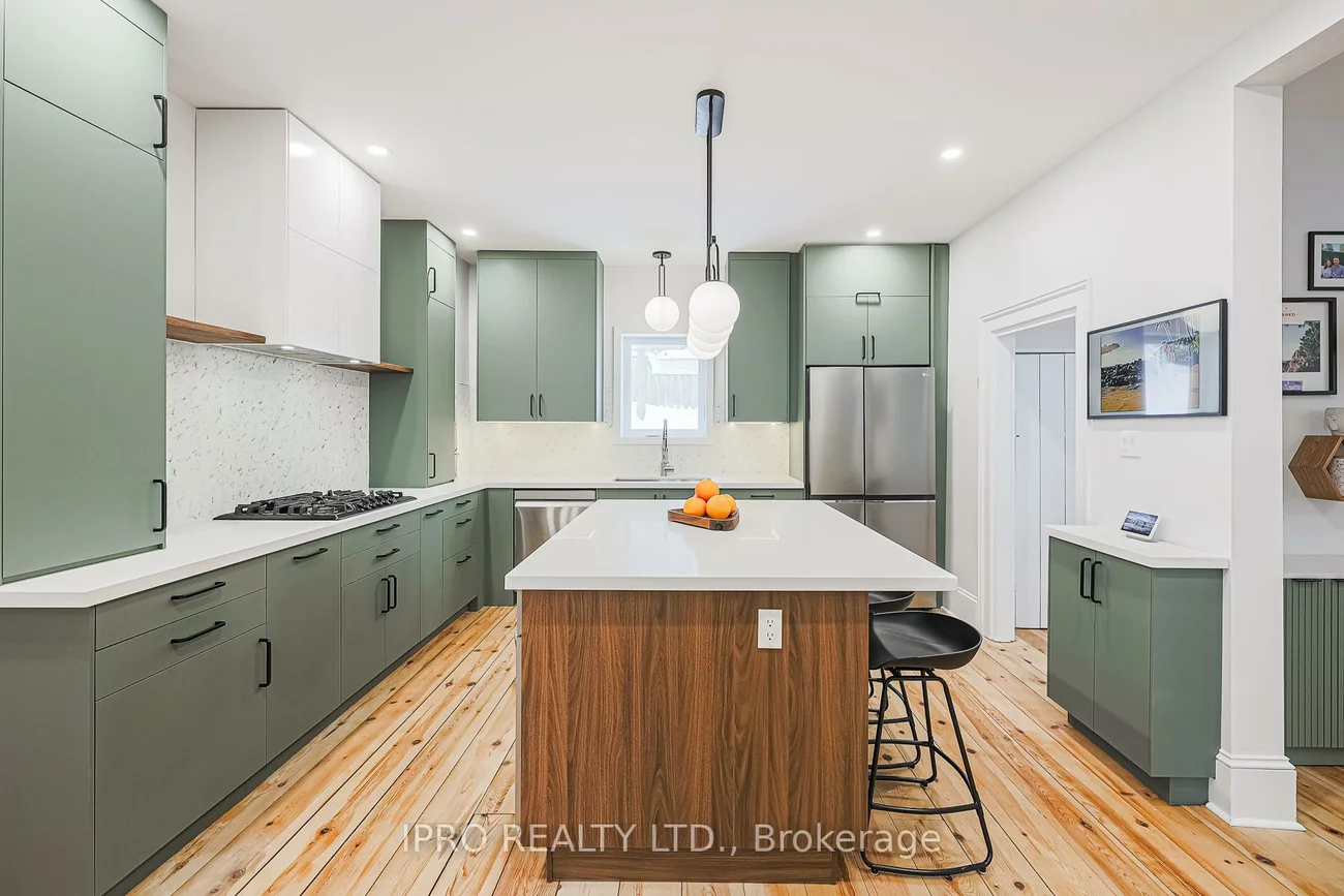 19051, Centre, Mt Albert, East Gwillimbury