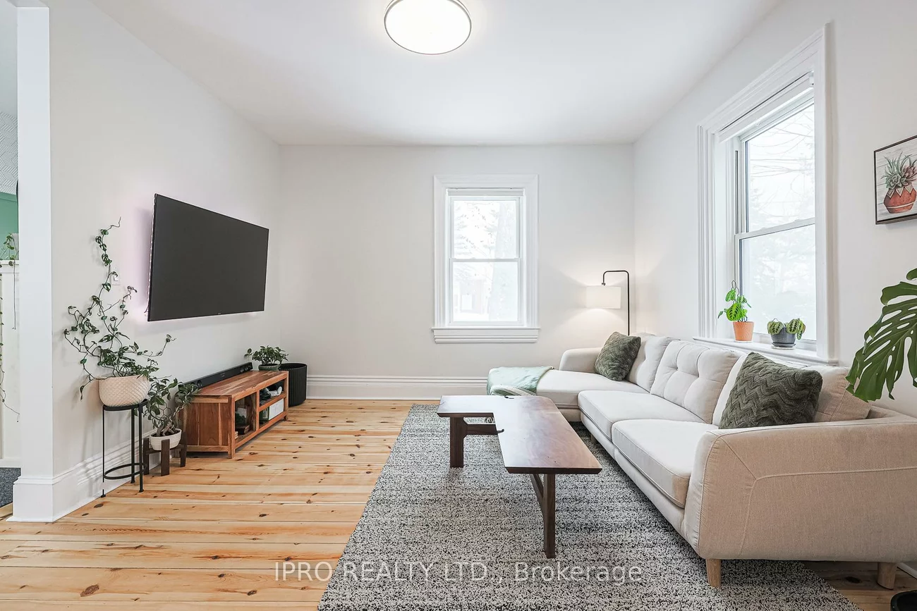 19051, Centre, Mt Albert, East Gwillimbury