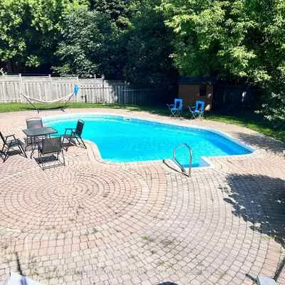 60, Maple, Sharon, East Gwillimbury