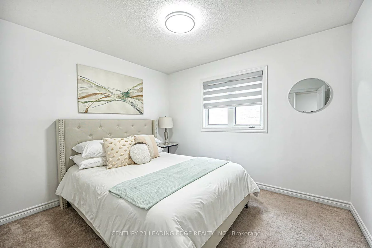 87, Ridge Gate, Mt Albert, East Gwillimbury