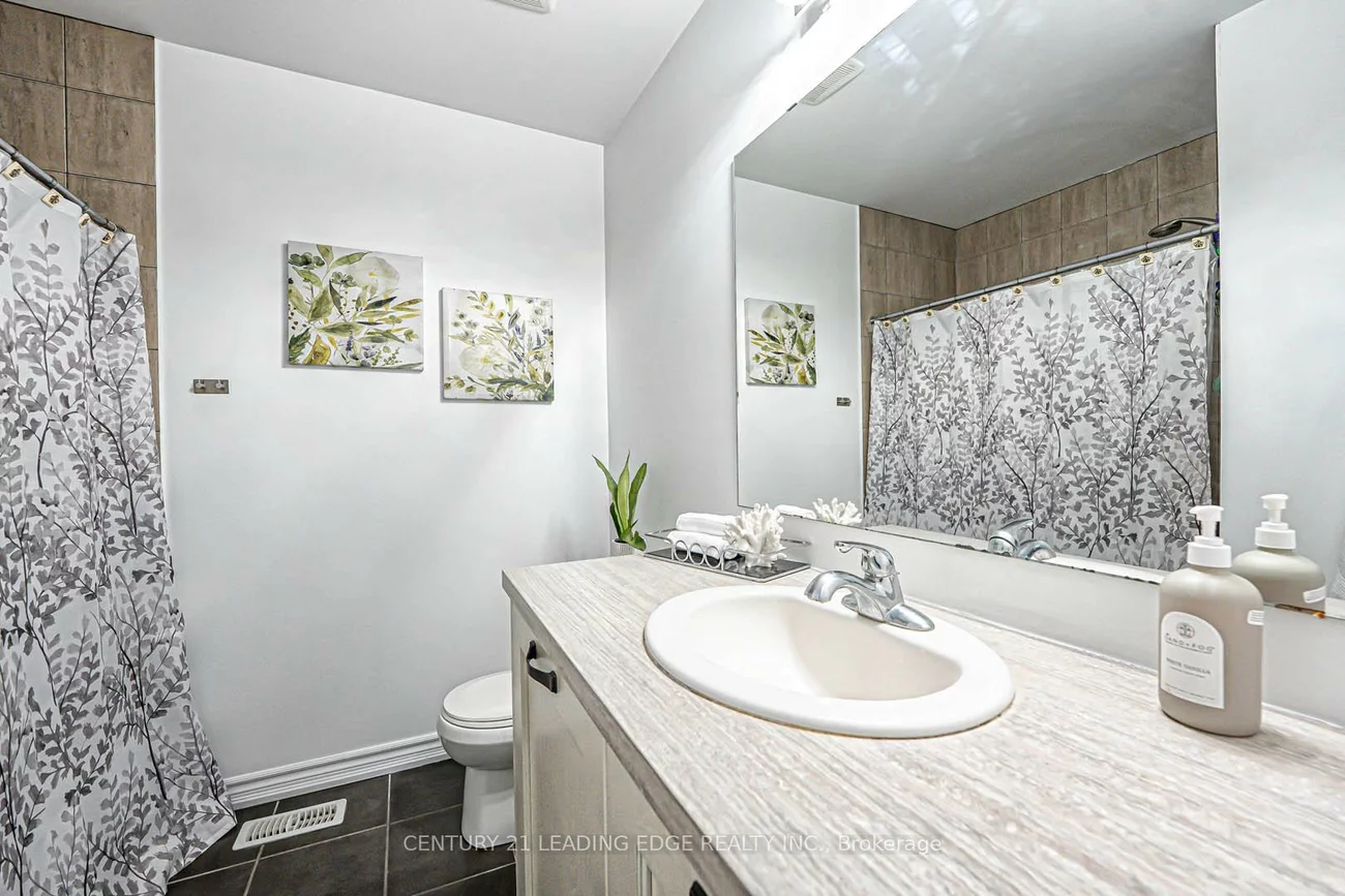 87, Ridge Gate, Mt Albert, East Gwillimbury