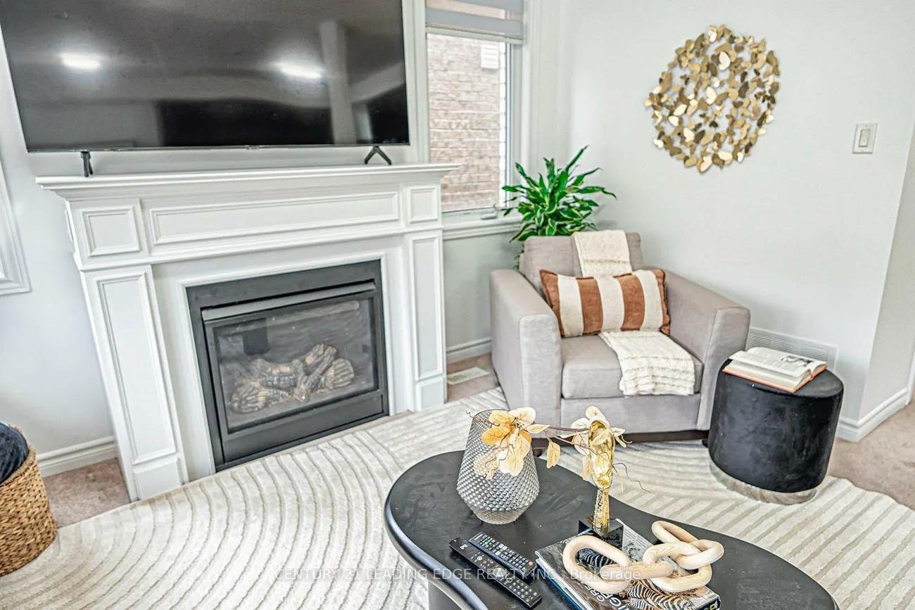 87, Ridge Gate, Mt Albert, East Gwillimbury