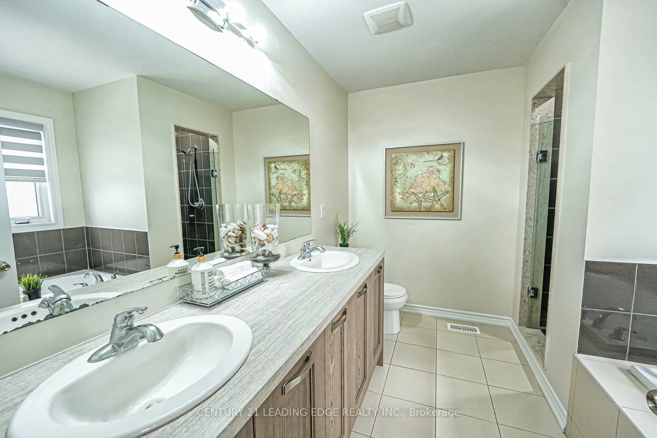 87, Ridge Gate, Mt Albert, East Gwillimbury
