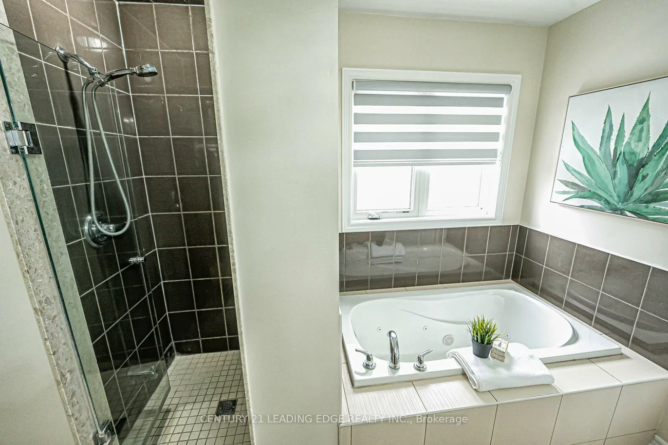87, Ridge Gate, Mt Albert, East Gwillimbury