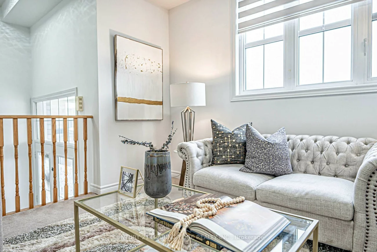 87, Ridge Gate, Mt Albert, East Gwillimbury