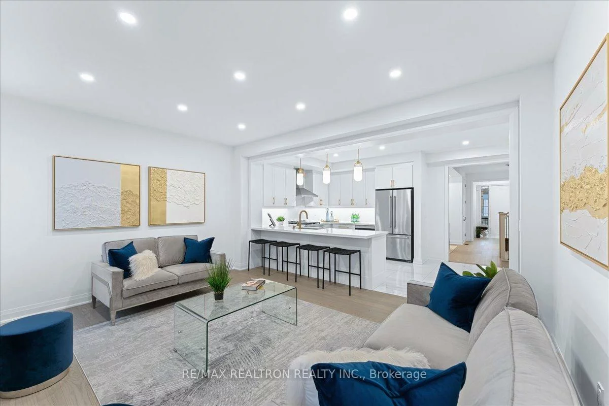 15, Lazarette, Holland Landing, East Gwillimbury