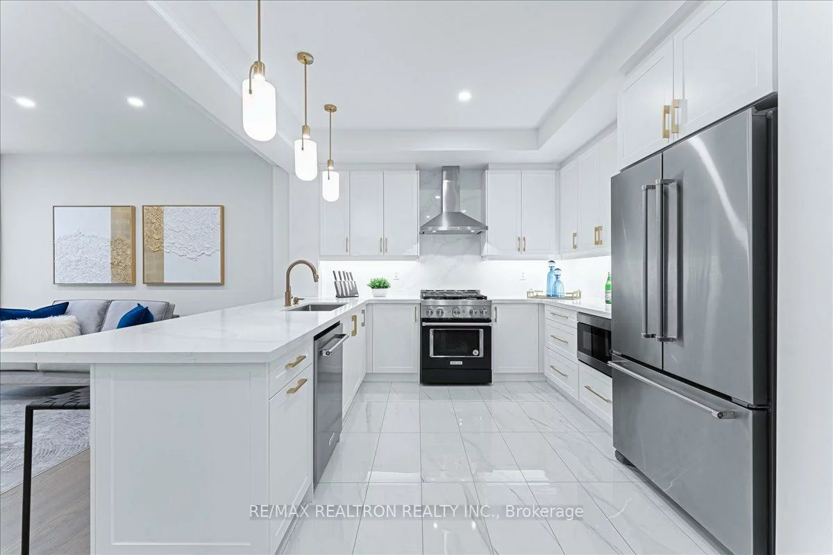 15, Lazarette, Holland Landing, East Gwillimbury