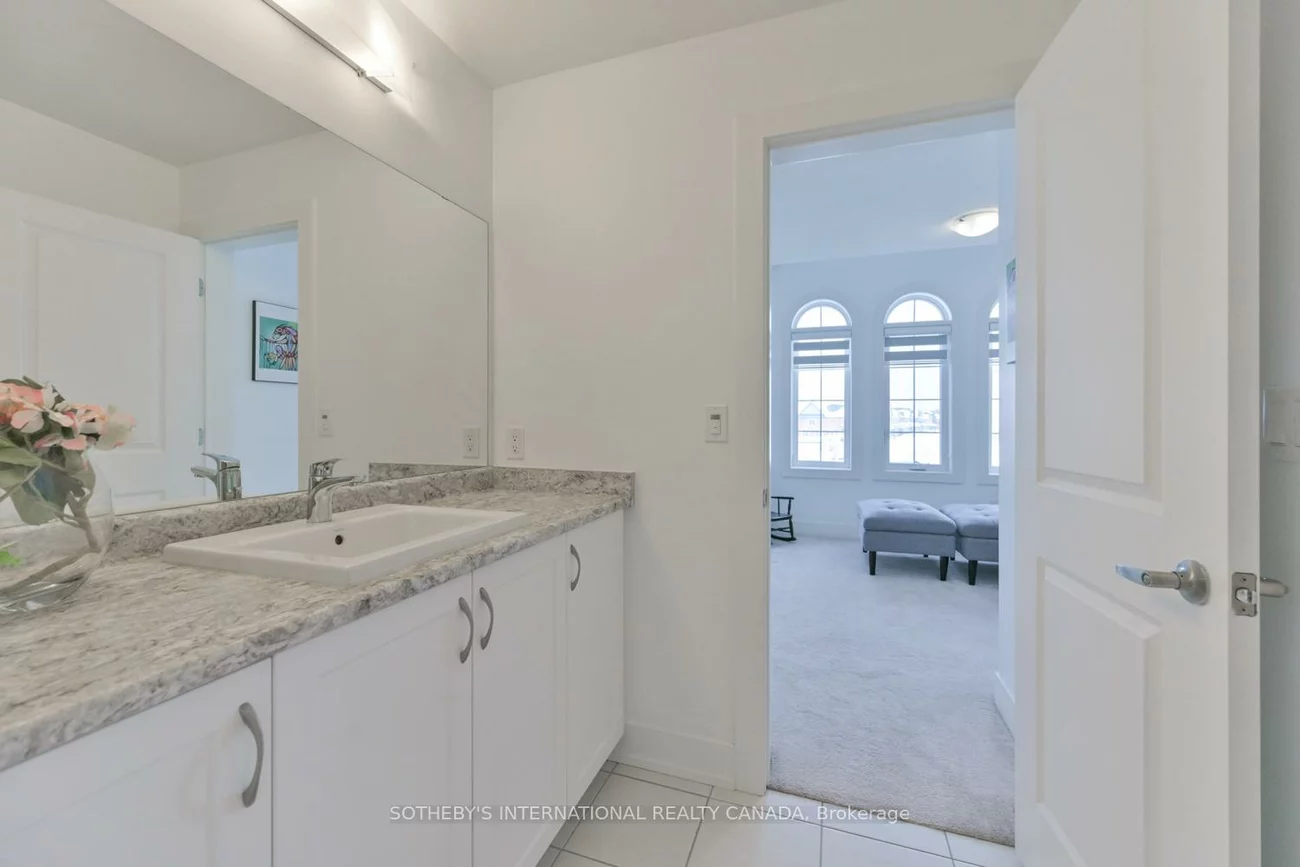 45, Crimson King, Holland Landing, East Gwillimbury
