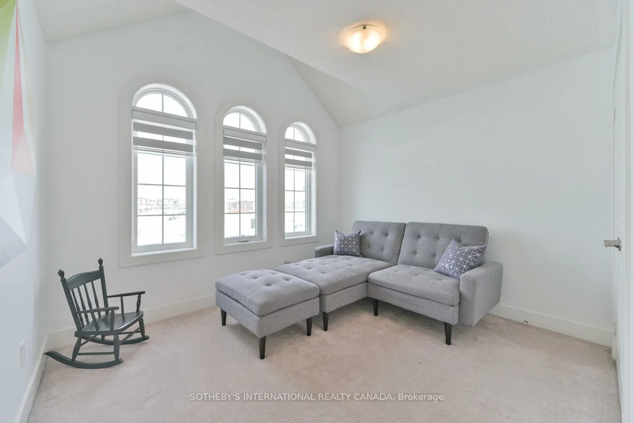 45, Crimson King, Holland Landing, East Gwillimbury