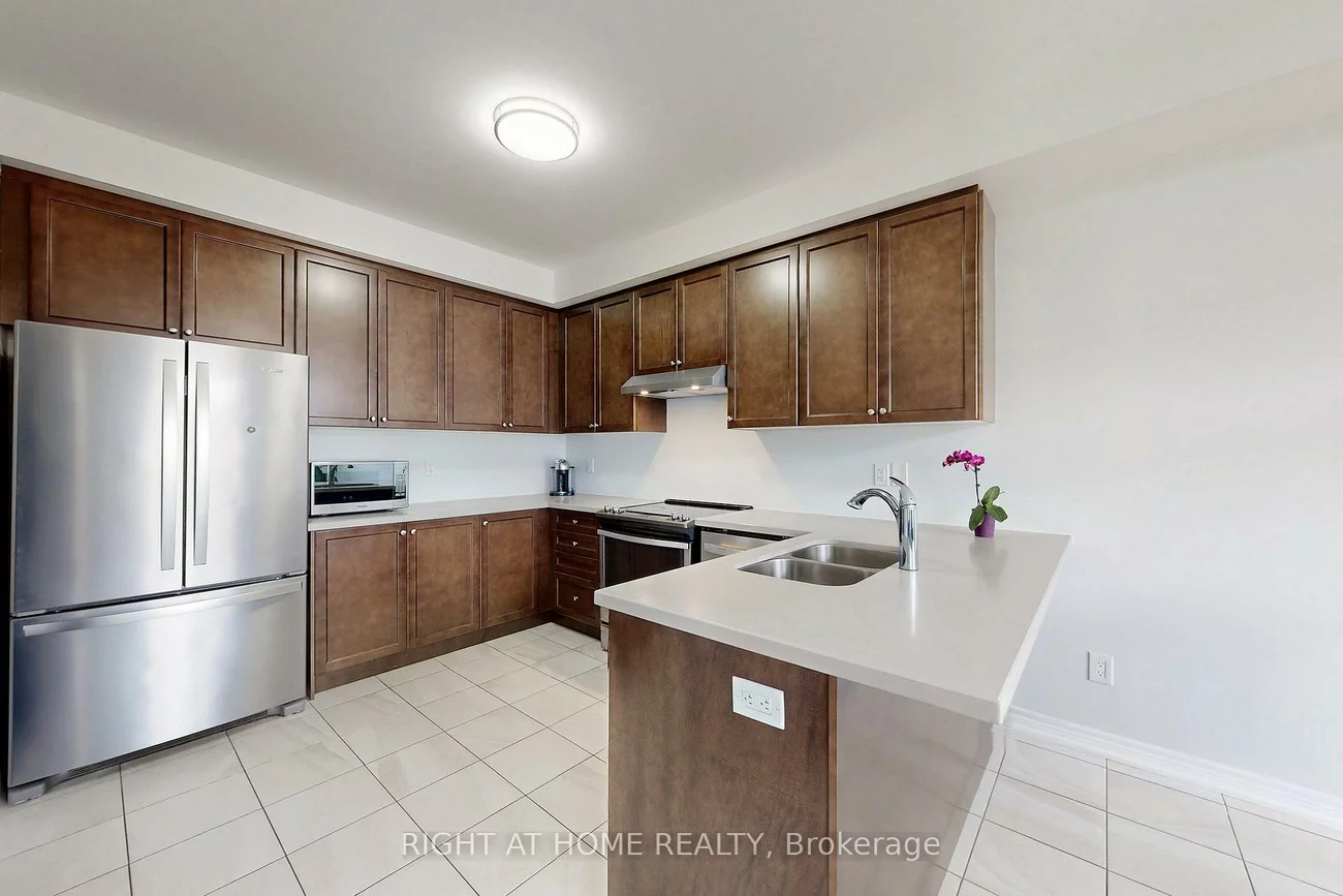 9, John Smith, Holland Landing, East Gwillimbury