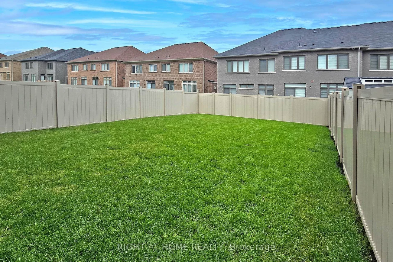 9, John Smith, Holland Landing, East Gwillimbury