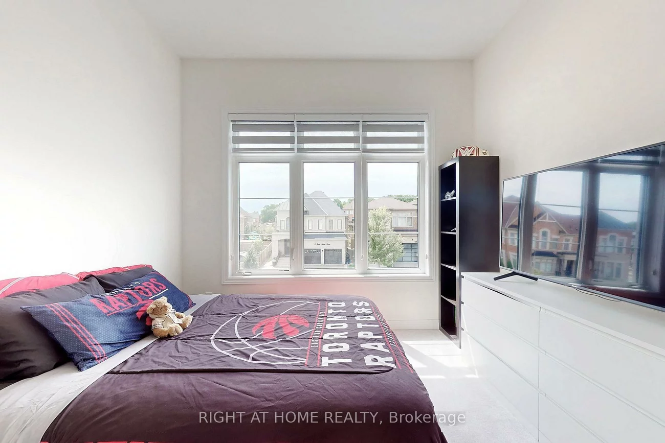 9, John Smith, Holland Landing, East Gwillimbury