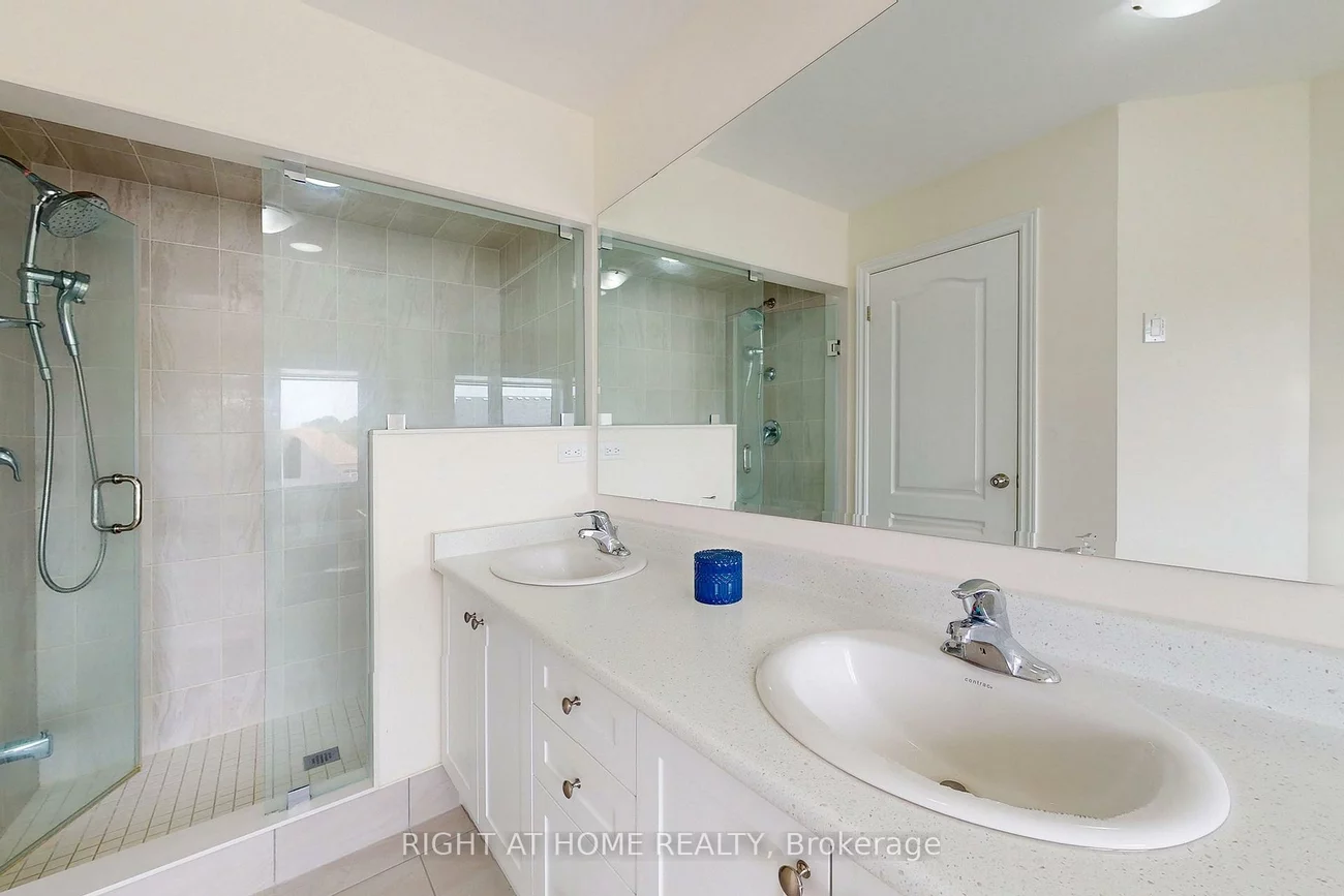 9, John Smith, Holland Landing, East Gwillimbury