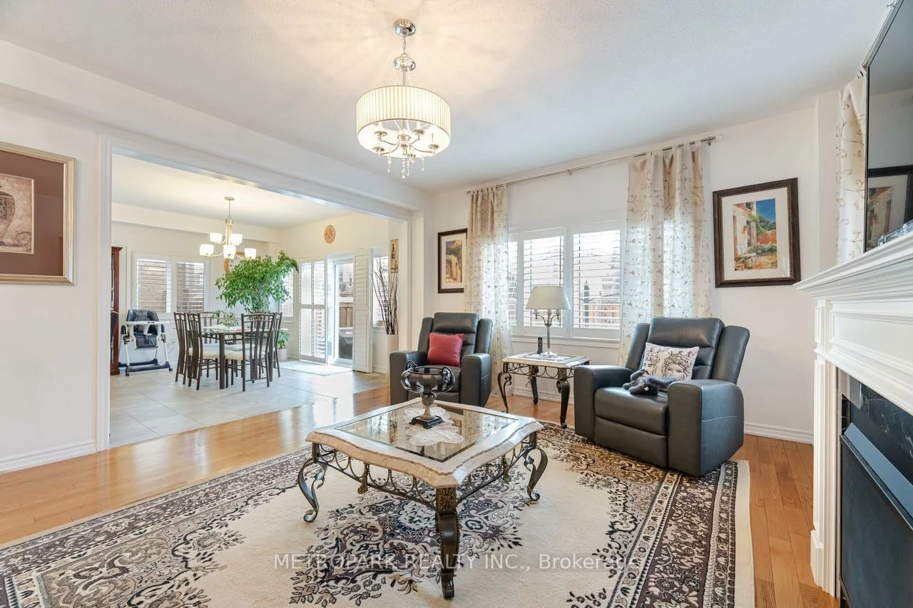 56, Manor Forest, Mt Albert, East Gwillimbury