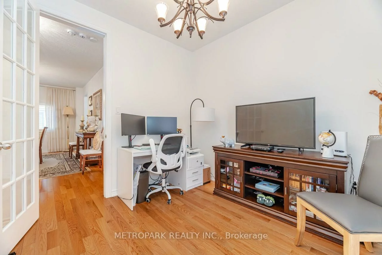56, Manor Forest, Mt Albert, East Gwillimbury