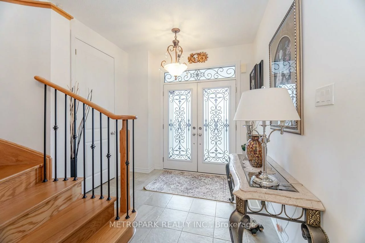 56, Manor Forest, Mt Albert, East Gwillimbury