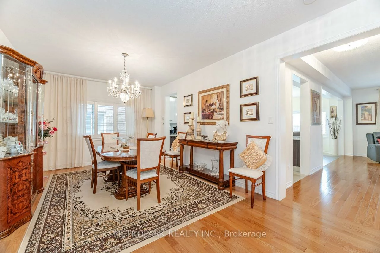 56, Manor Forest, Mt Albert, East Gwillimbury