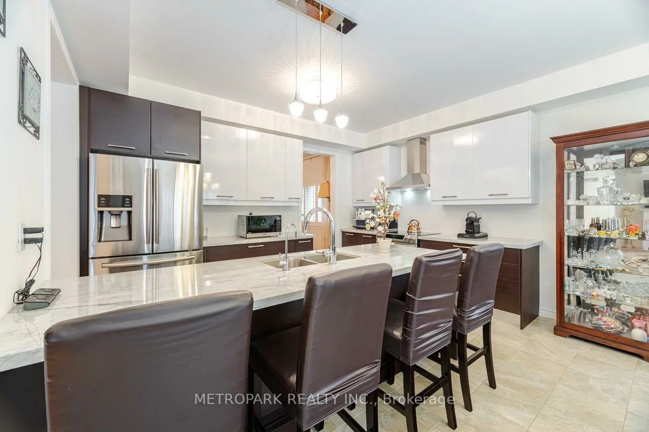 56, Manor Forest, Mt Albert, East Gwillimbury