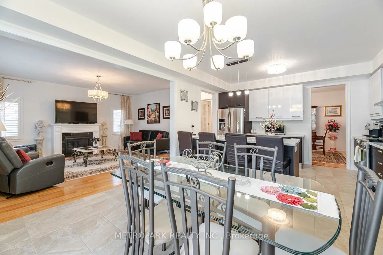 56, Manor Forest, Mt Albert, East Gwillimbury