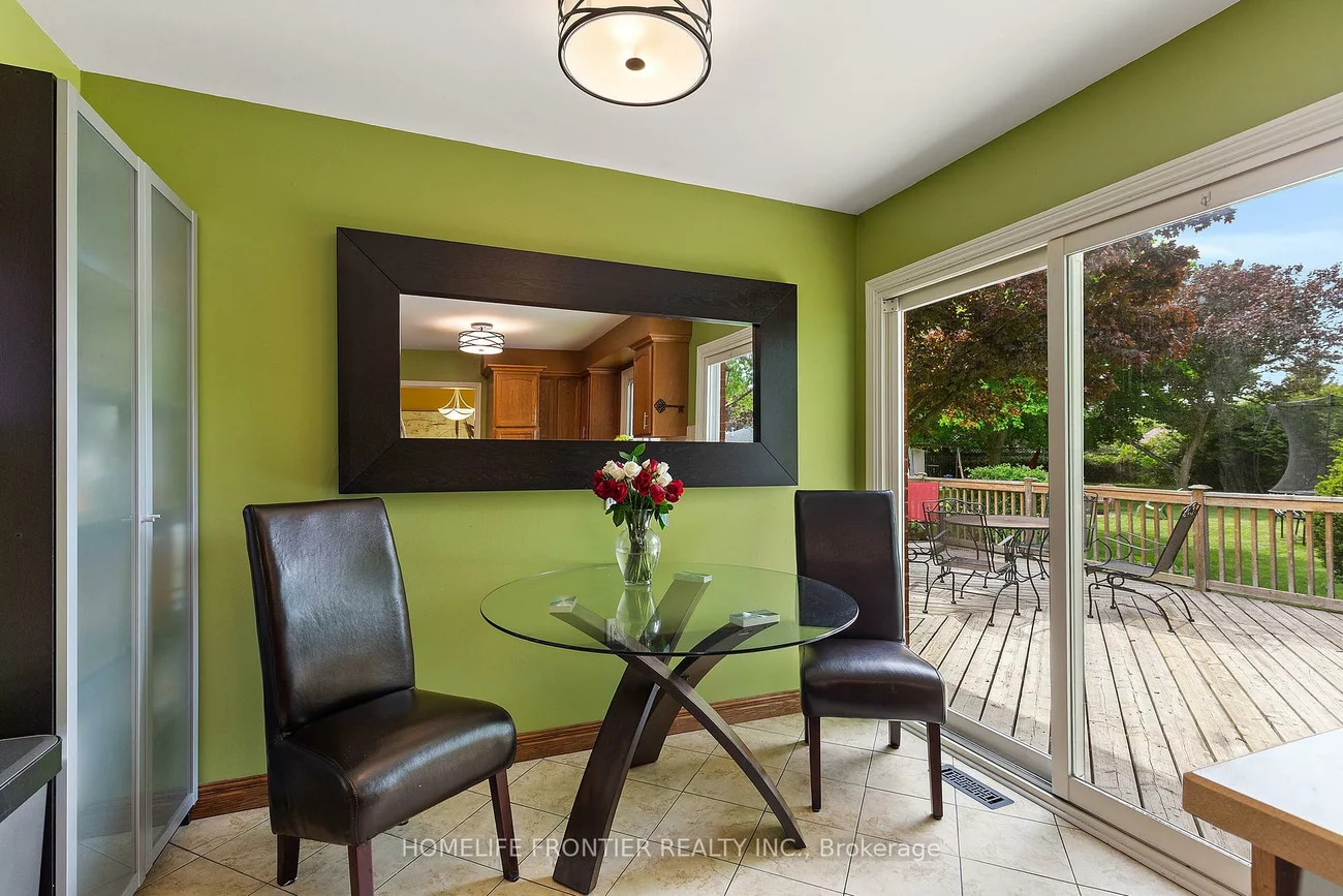 40, Delta, Holland Landing, East Gwillimbury