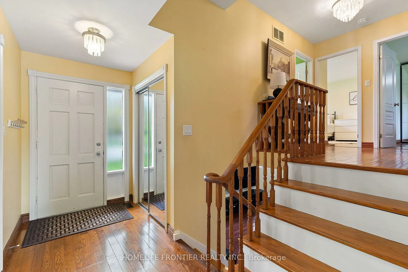 40, Delta, Holland Landing, East Gwillimbury