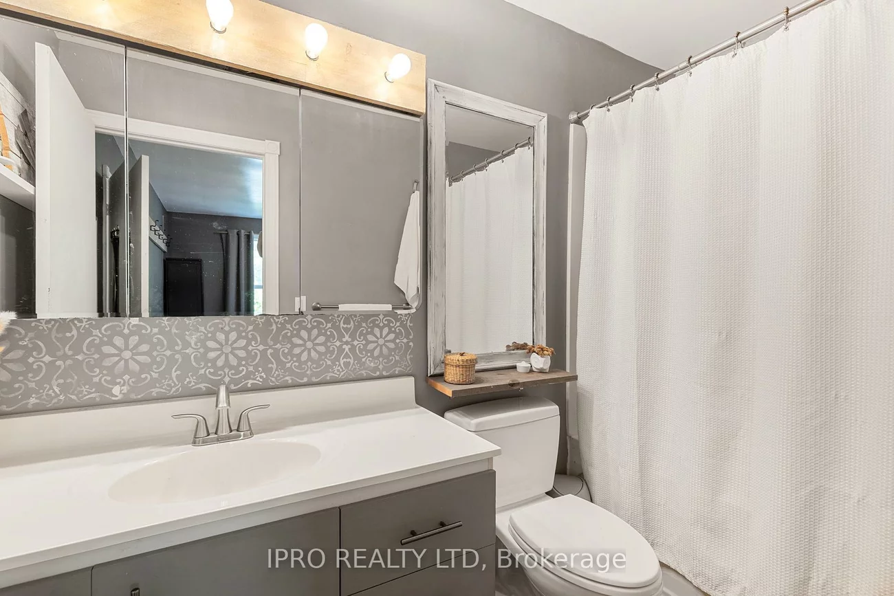 36, Oak, Holland Landing, East Gwillimbury