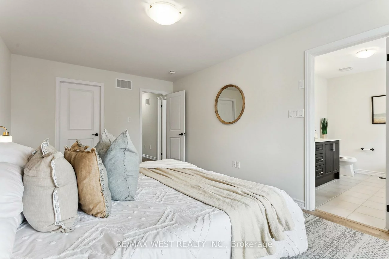 10, Viola, Sharon, East Gwillimbury