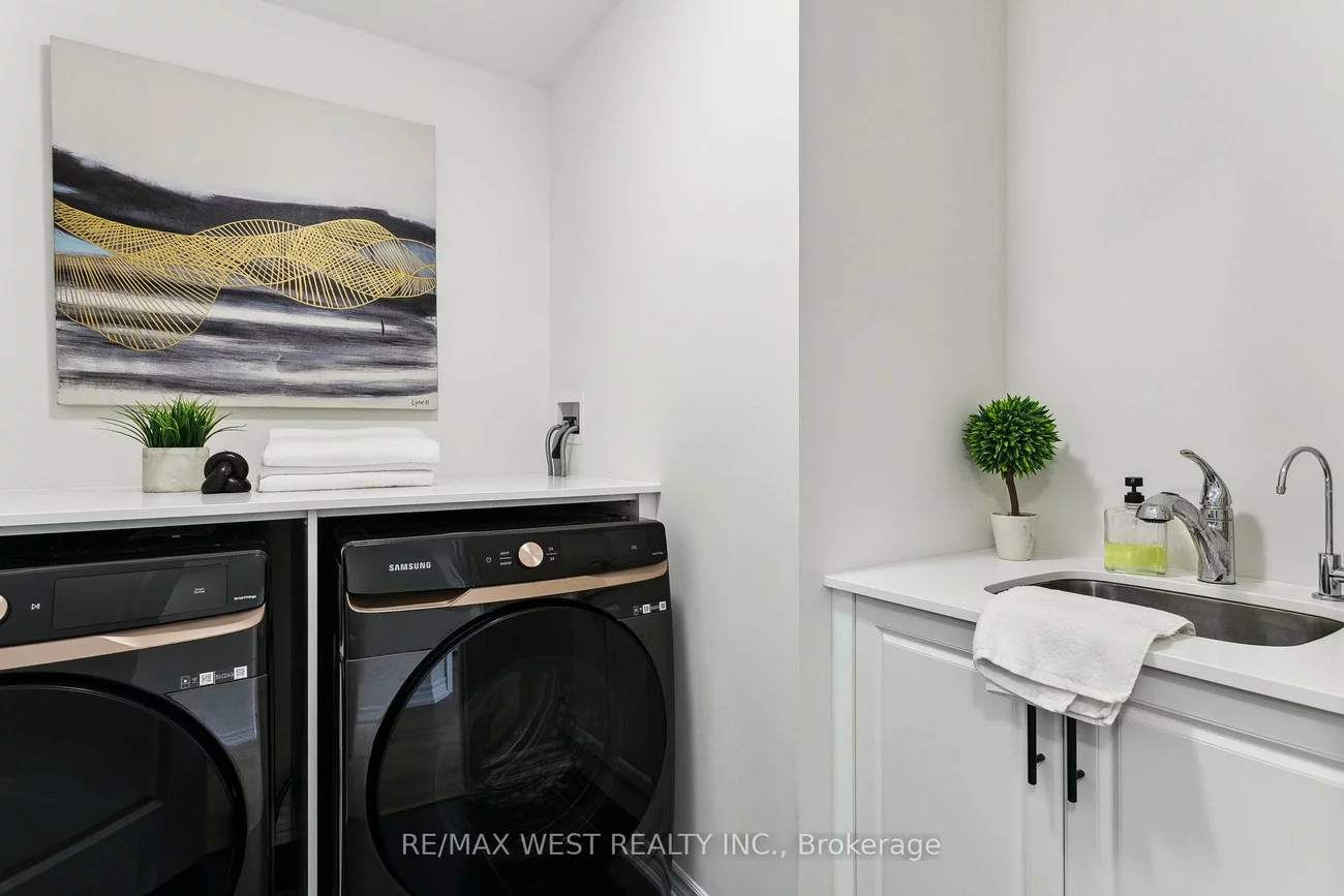 10, Viola, Sharon, East Gwillimbury