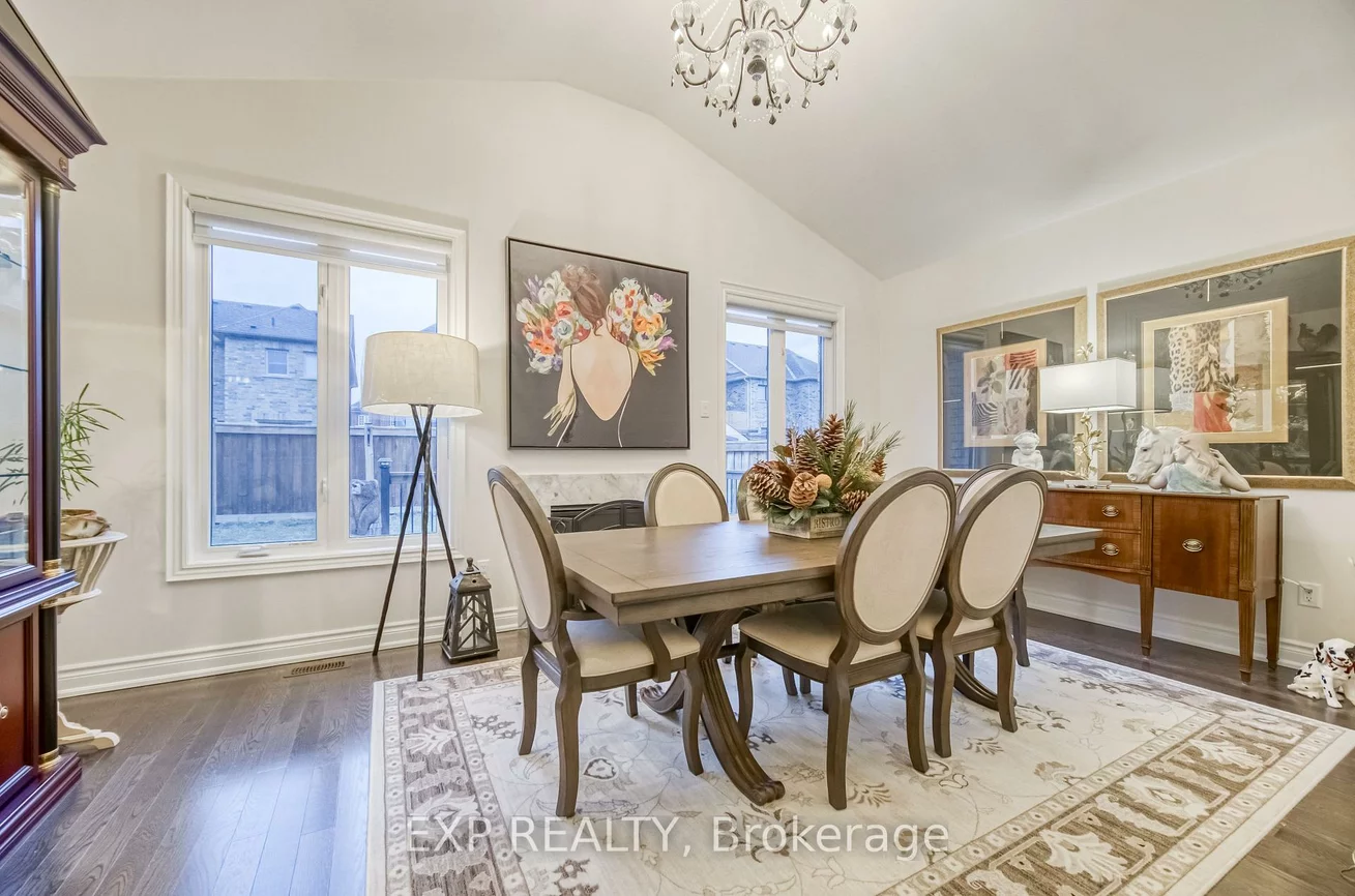 32, Deer Pass, Sharon, East Gwillimbury