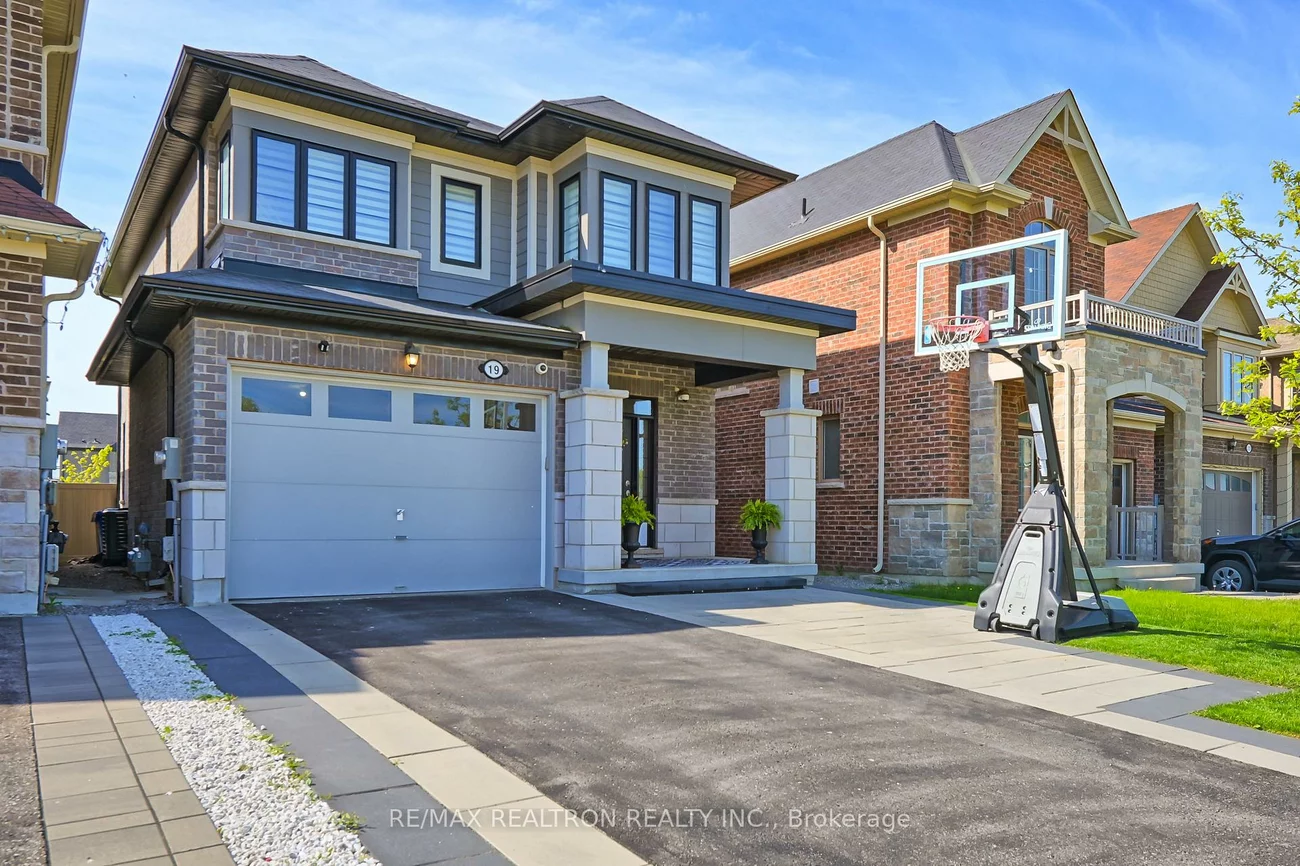 19, Hackett, Sharon, East Gwillimbury