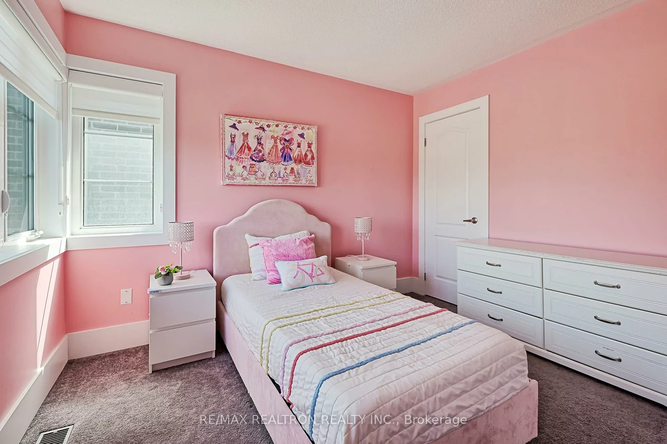 19, Hackett, Sharon, East Gwillimbury